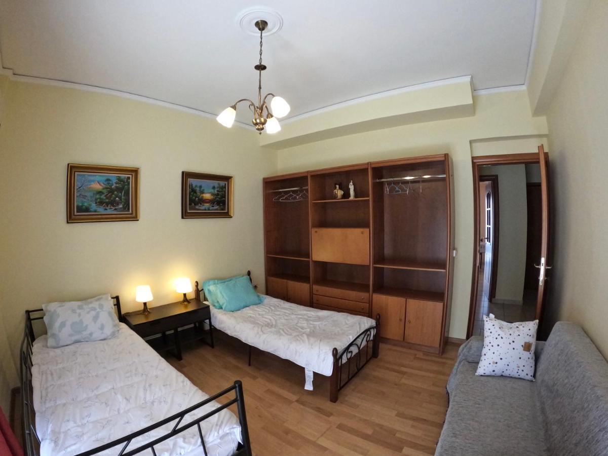 Big Apt 3Bed 3Bath 10 Min Walk Acropolis เอเธนส์ ภายนอก รูปภาพ